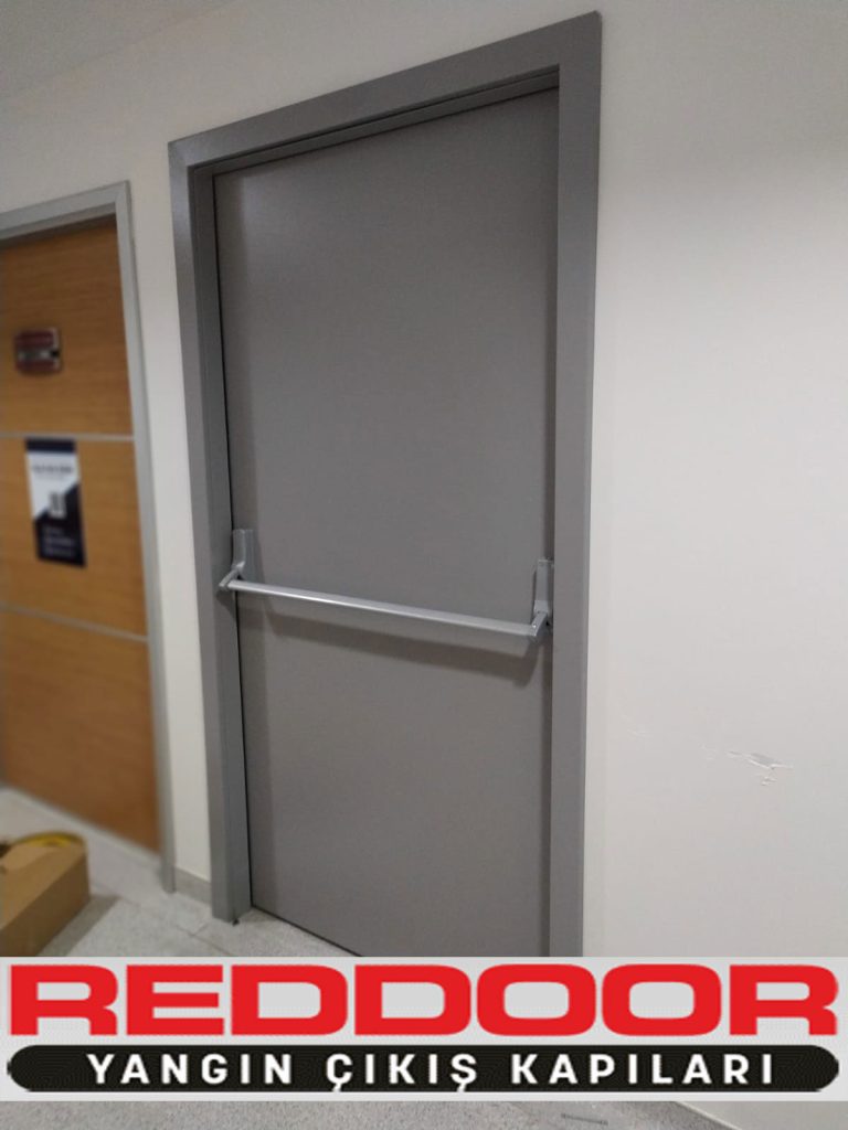 Yangın merdiveni kapısı kilidi